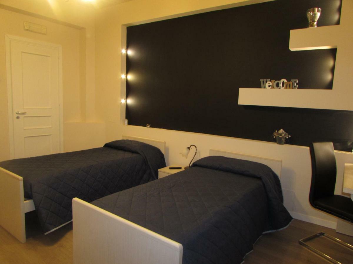 Crocco D'Oro Bed & Breakfast Caltavuturo Bagian luar foto