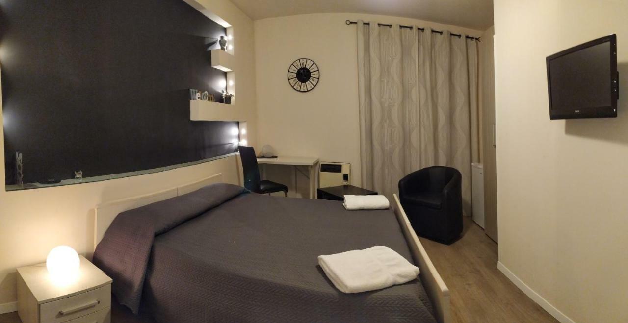 Crocco D'Oro Bed & Breakfast Caltavuturo Bagian luar foto
